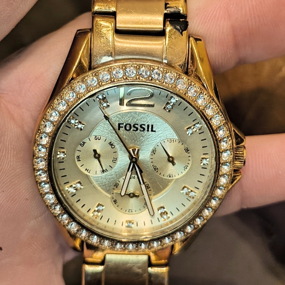 Womens Fossil Watch Gold Tone With Diamonds Dress Watch WR100MSS ES3203